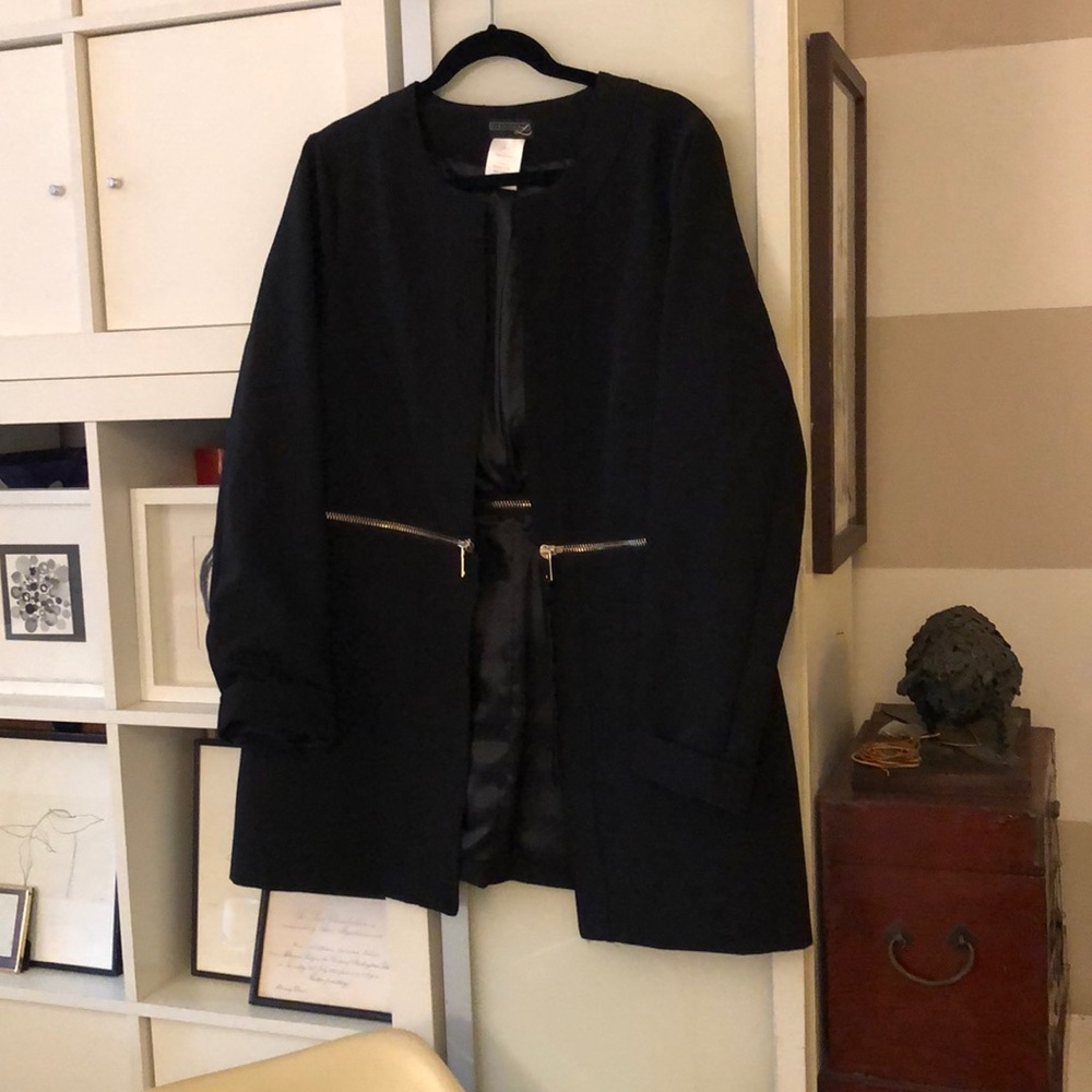 Beautiful never worn jacket.